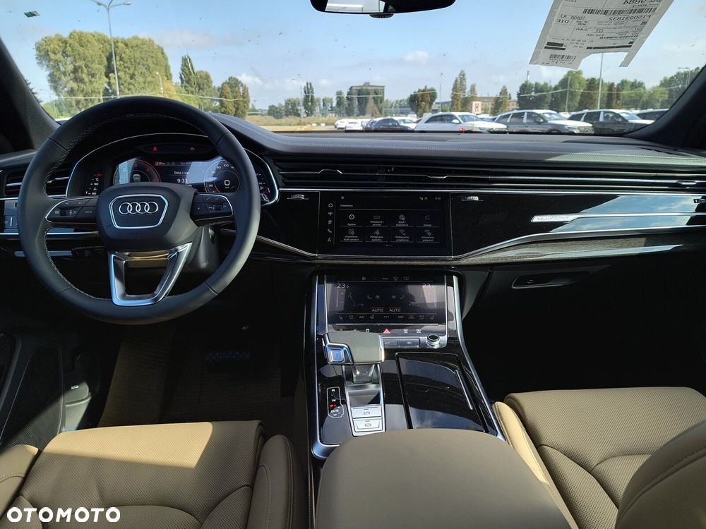 Audi Q8 - 35