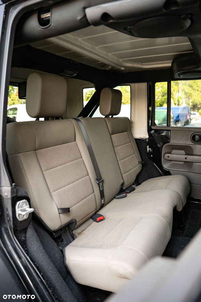 Jeep Wrangler Unlimited 2.8 CRD Rubicon - 10