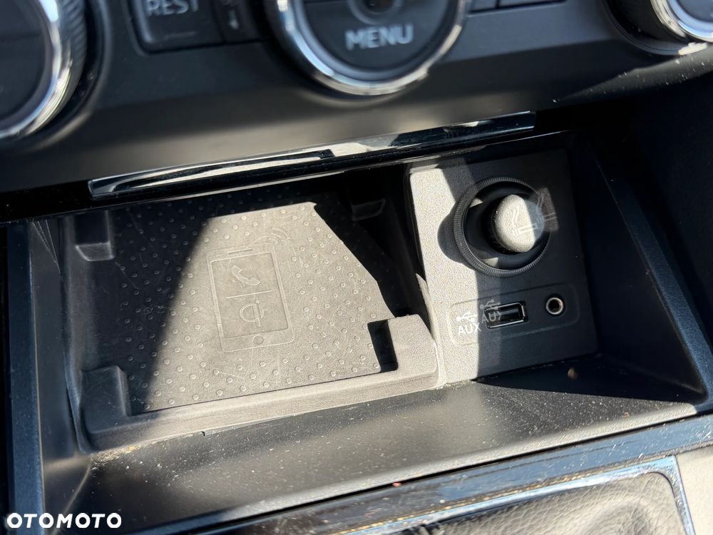 Skoda Superb 1.6 TDI GreenLine - 24