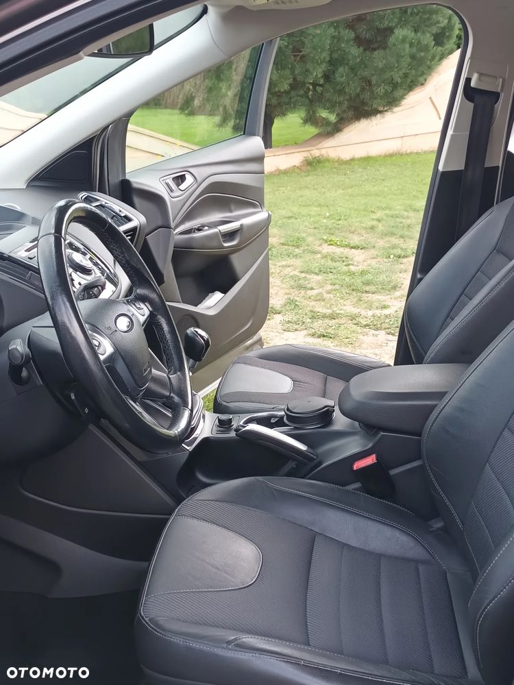 Ford Kuga 2.0 TDCi FWD Titanium - 19
