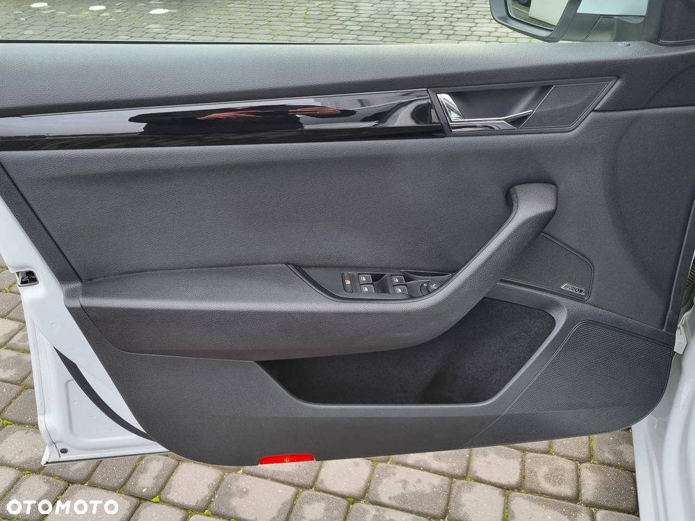 Skoda Superb 2.0 TSI L&K DSG - 13