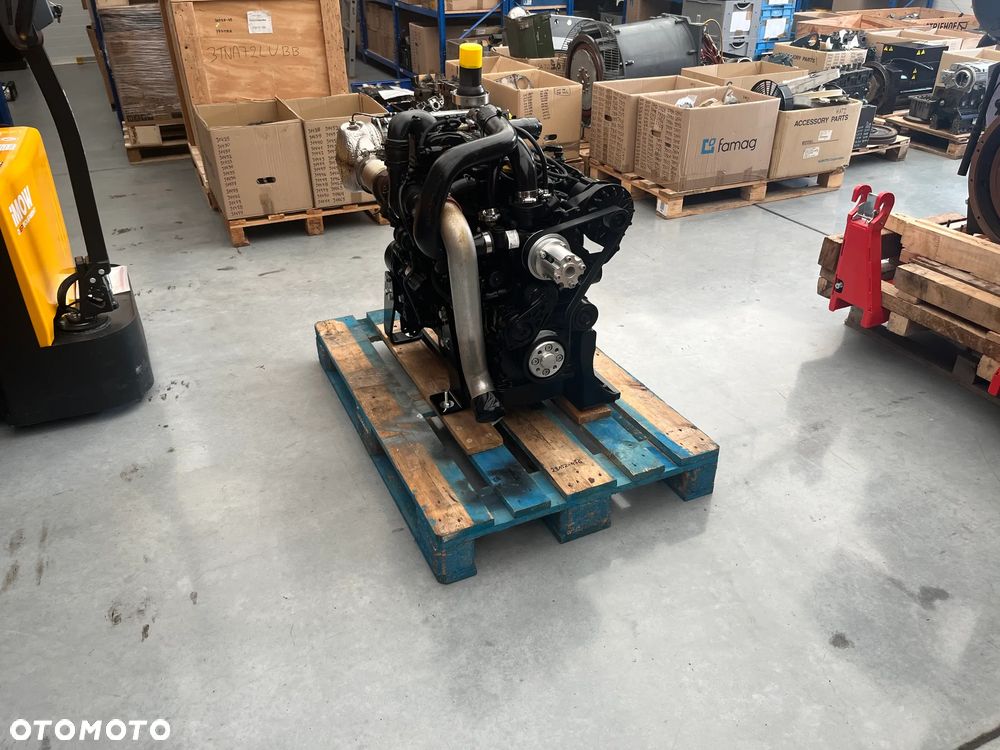 SILNIK DEUTZ TD2.9L4 50KW 2600 RPM 24000NETTO - 2
