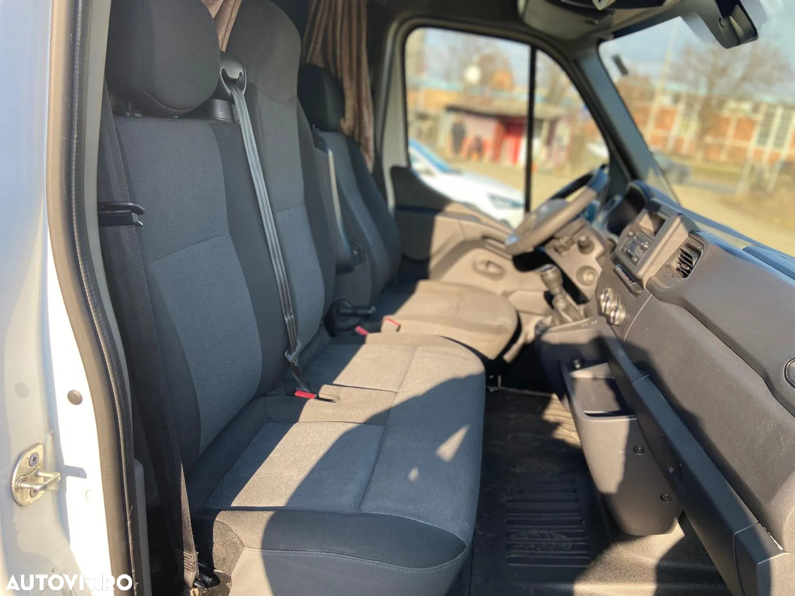 Renault Master Furgon 2.3 dci L3H2 - 7
