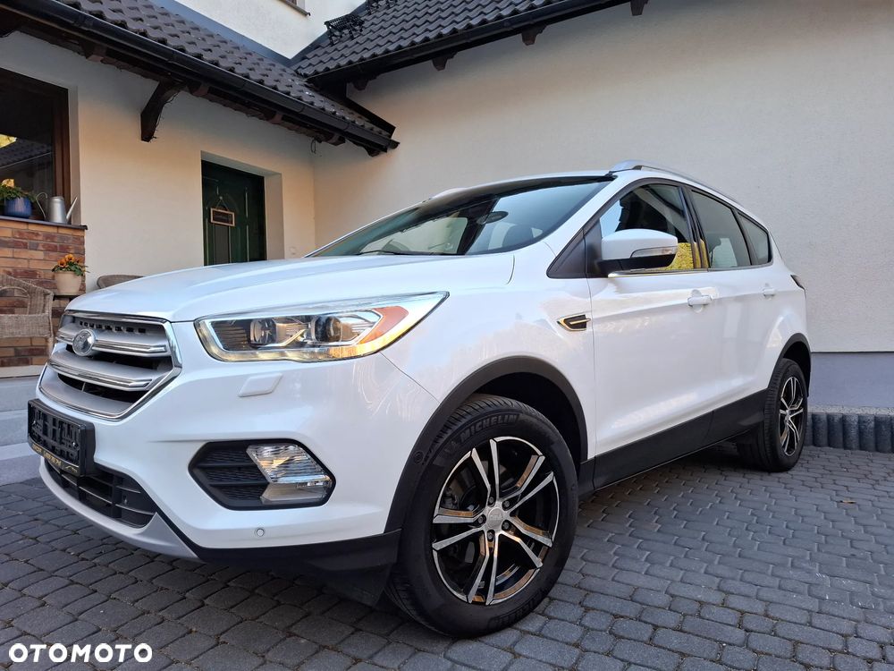 Ford Kuga 1.5 EcoBoost 2x4 Titanium - 35