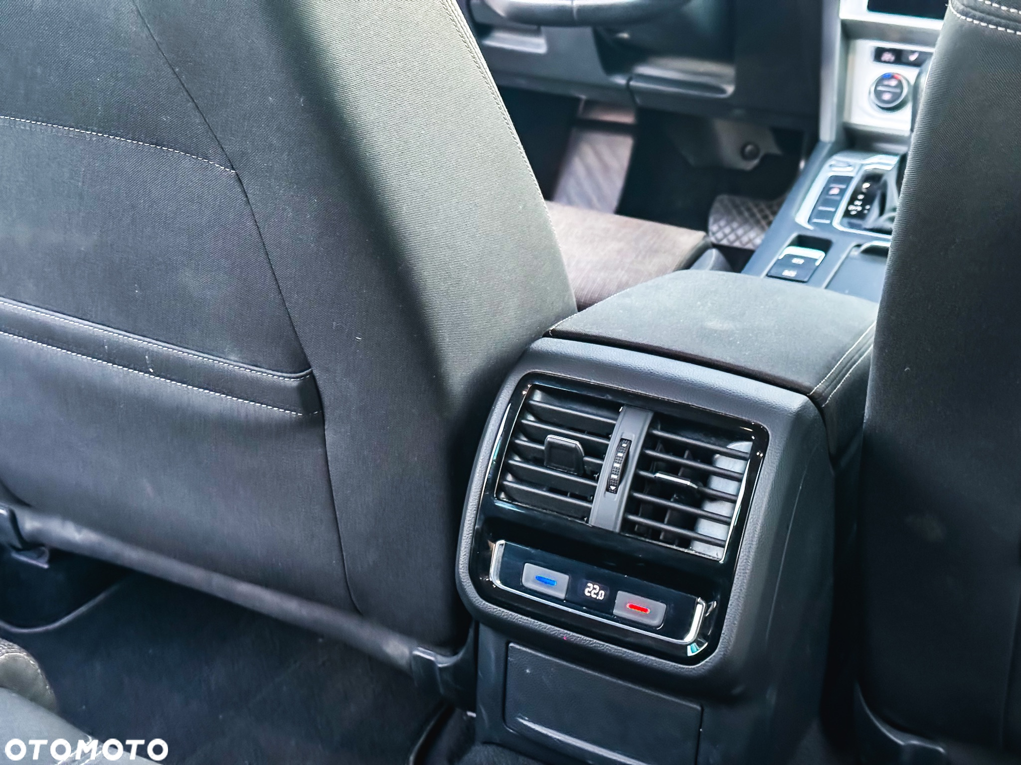 Volkswagen Passat 1.5 TSI EVO Highline DSG - 25