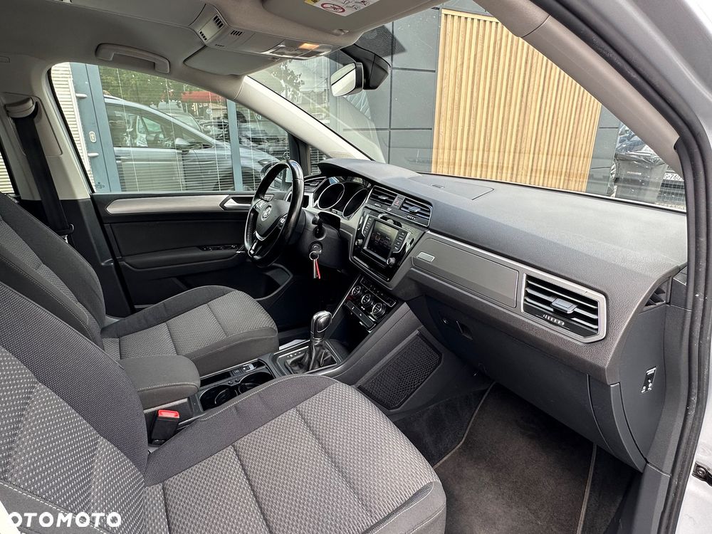 Volkswagen Touran 1.6 TDI SCR BlueMotion Technology DSG Comfortline - 33