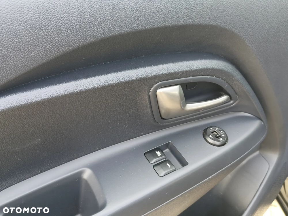 Kia Rio 1.2 Attract - 17