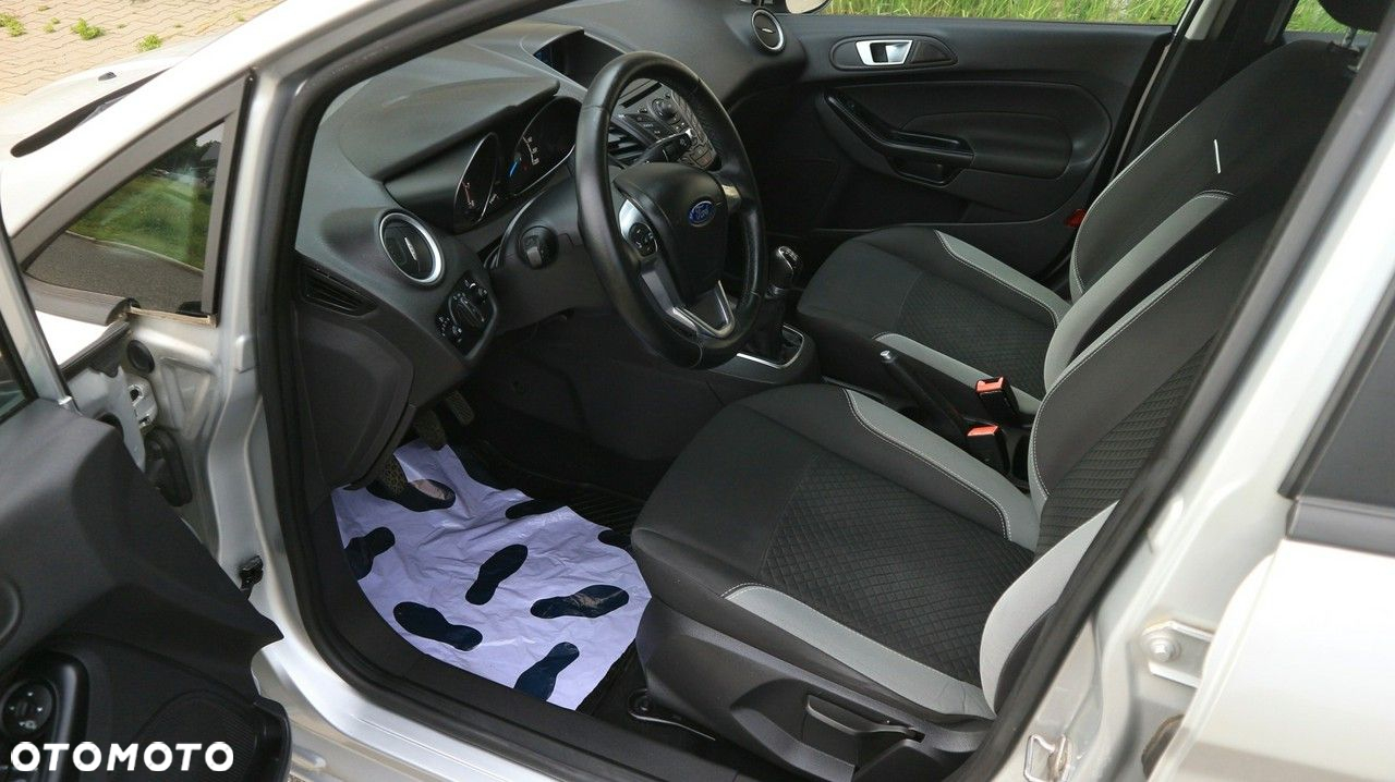 Ford Fiesta 1.25 Celebration - 4