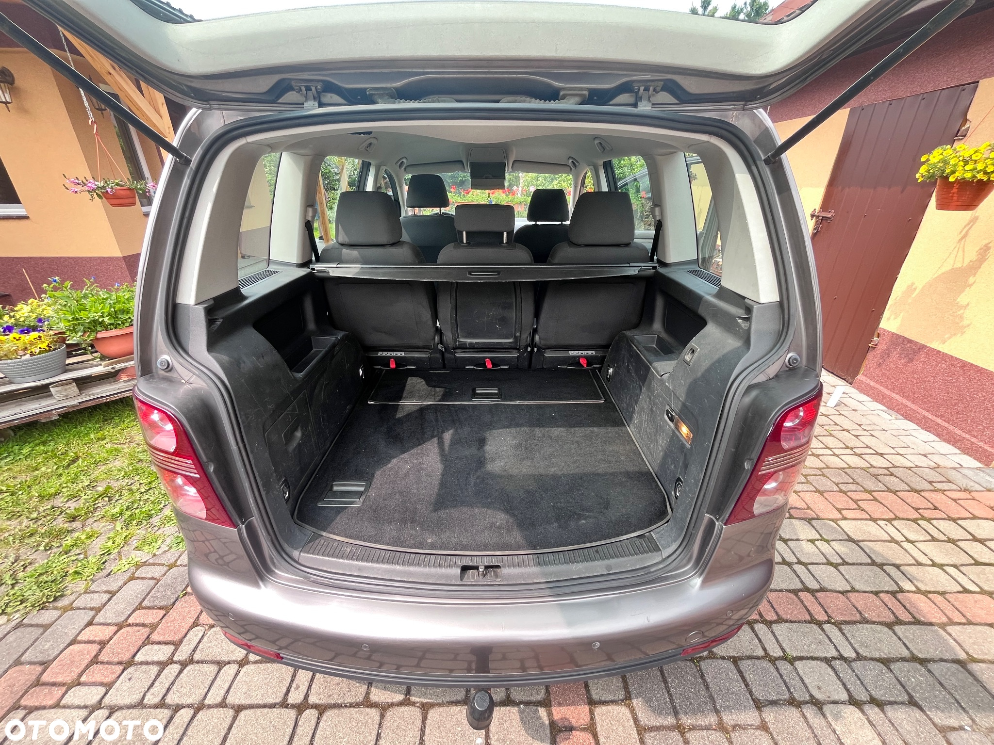 Volkswagen Touran - 15