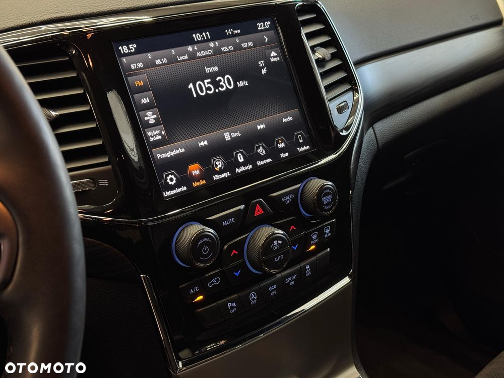 Jeep Grand Cherokee - 9