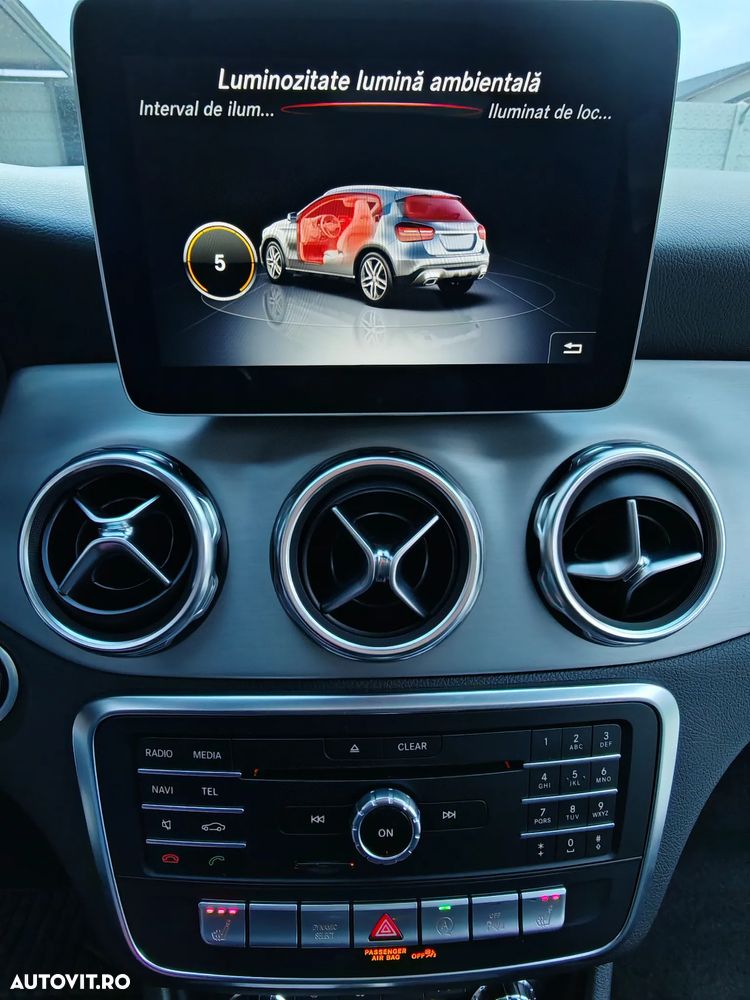 Mercedes-Benz GLA 200 7G-DCT AMG Line - 17