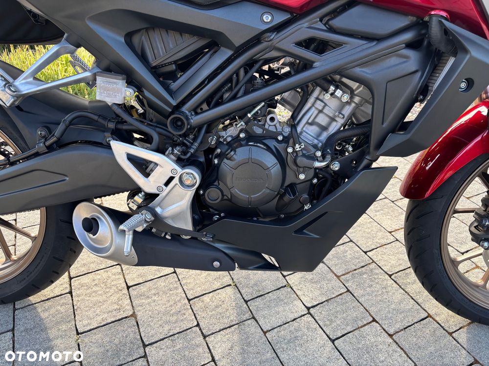 Honda CB - 11