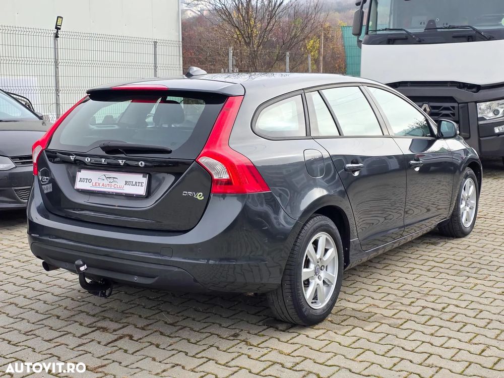 Volvo V60 DRIVe Kinetic - 4