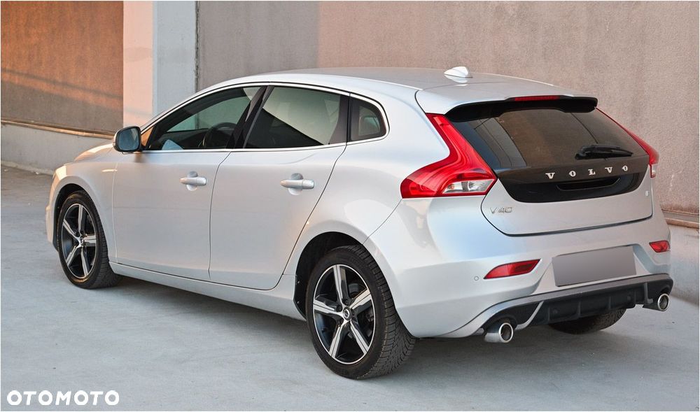 Volvo V40 D3 Geartronic RDesign - 3