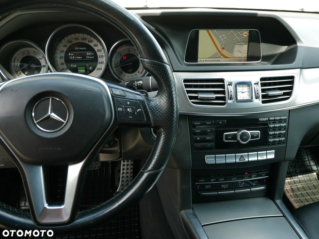 Mercedes-Benz Klasa E 300 BlueTEC HYBRID 7G-TRONIC - 14
