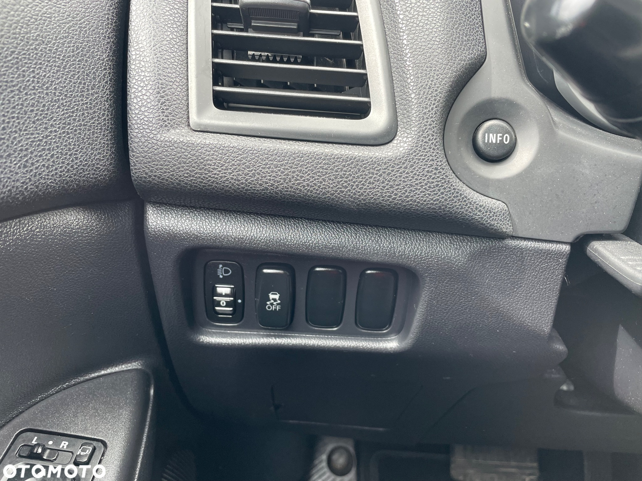 Mitsubishi ASX - 21
