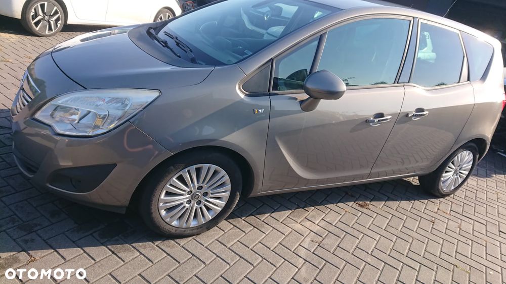 Opel Meriva - 1