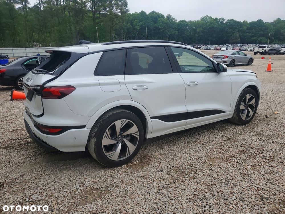 Audi Q6 e-tron Quattro - 4