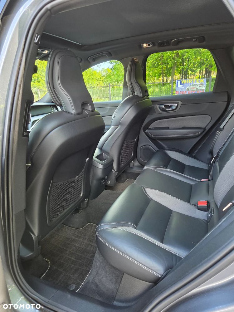 Volvo XC 60 B4 D AWD R-Design - 12