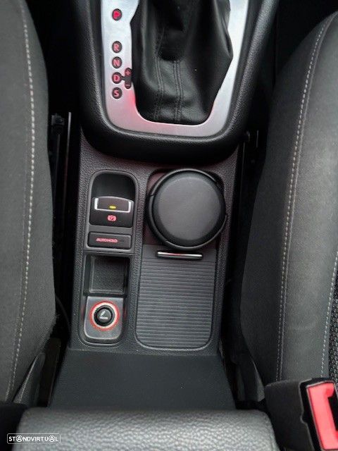 VW Sharan 2.0 TDI Highline DSG - 12