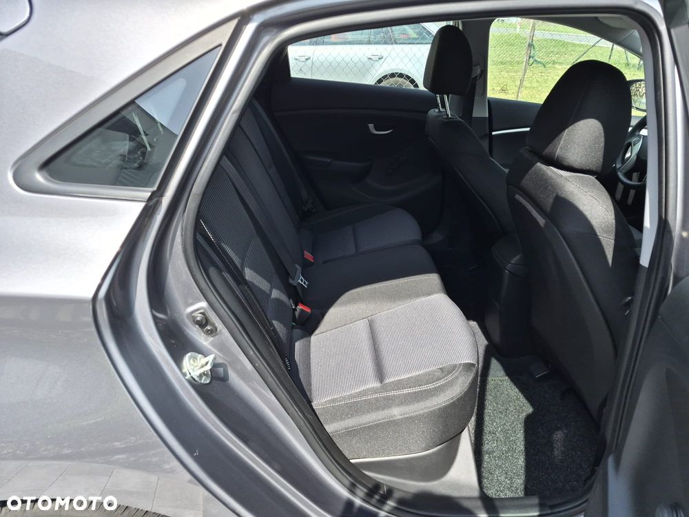 Hyundai i30 1.6 CRDI Trend - 30