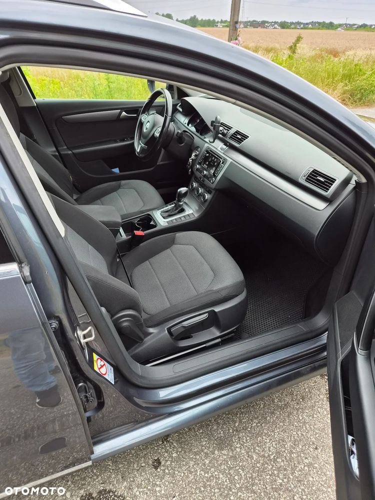 Volkswagen Passat 2.0 TDI 4Motion DSG BlueMotion Tech Highline - 15