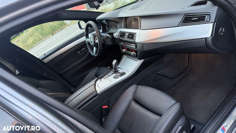 BMW Seria 5 530d AT - 36