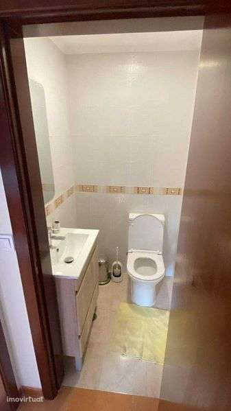 Loures - Moradia - 3 Quartos - COMPLETAMENTE MOBILADA - Grande imagem: 5/11