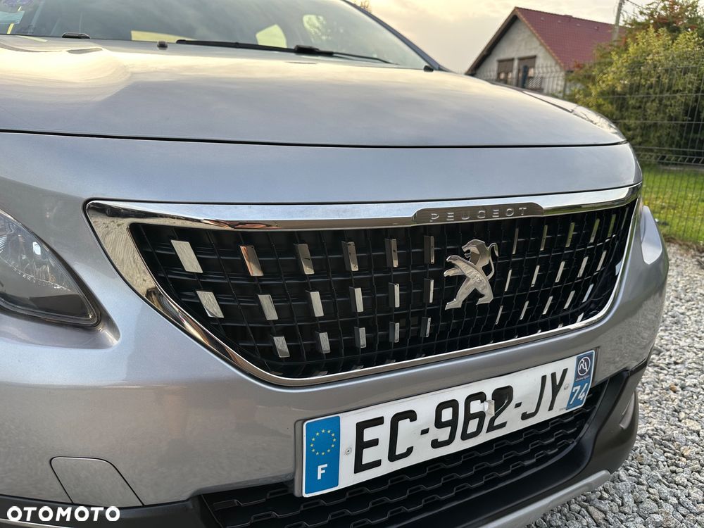 Peugeot 2008 1.2 Pure Tech Active S&S EAT6 - 9