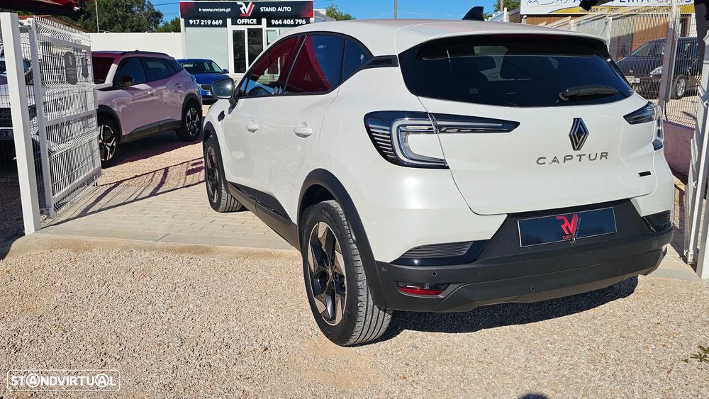Renault Captur 1.6 E-Tech Full Hybrid Evolution - 52