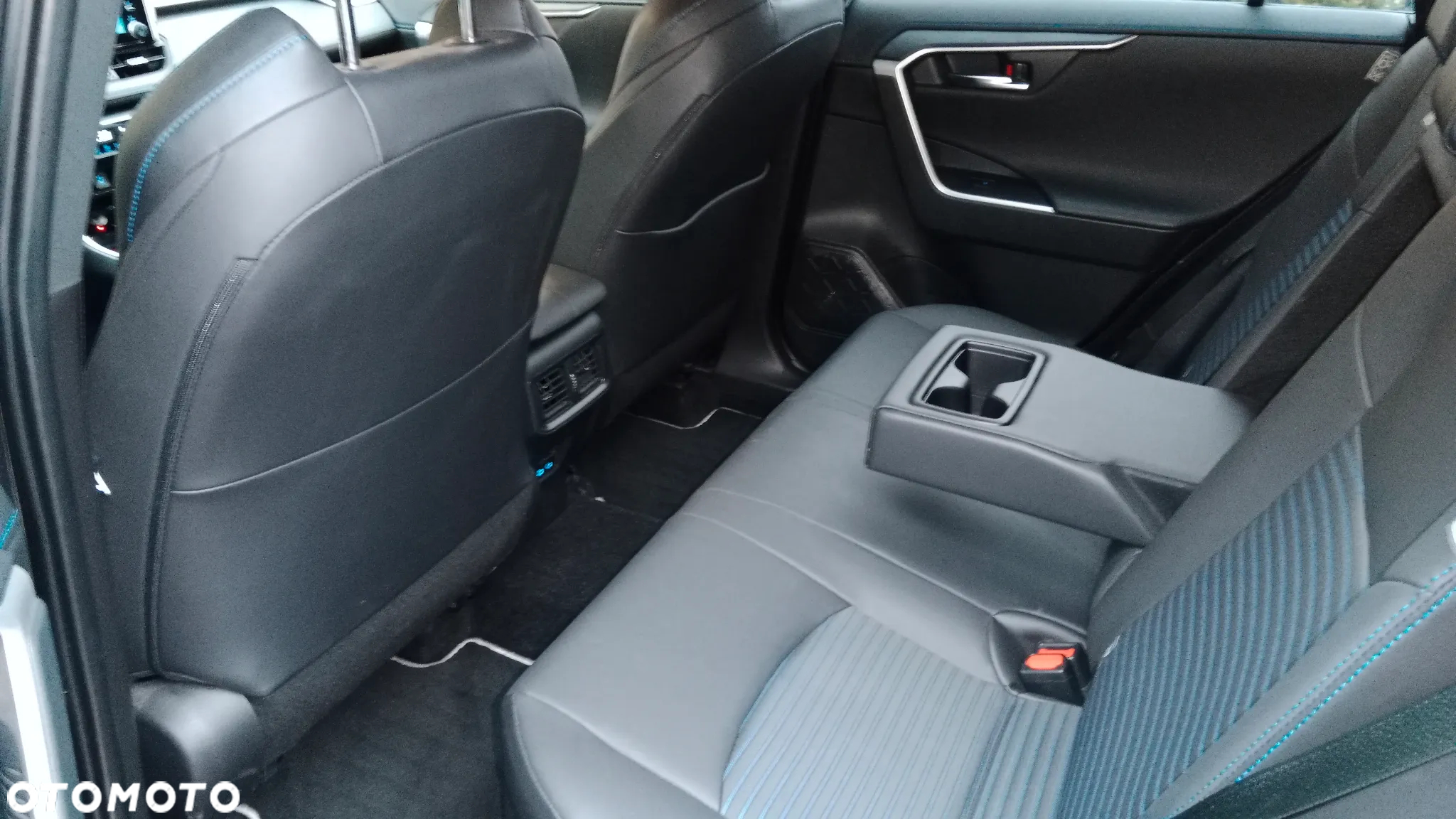 Toyota RAV4 2.5 Hybrid Selection 4x2 - 8