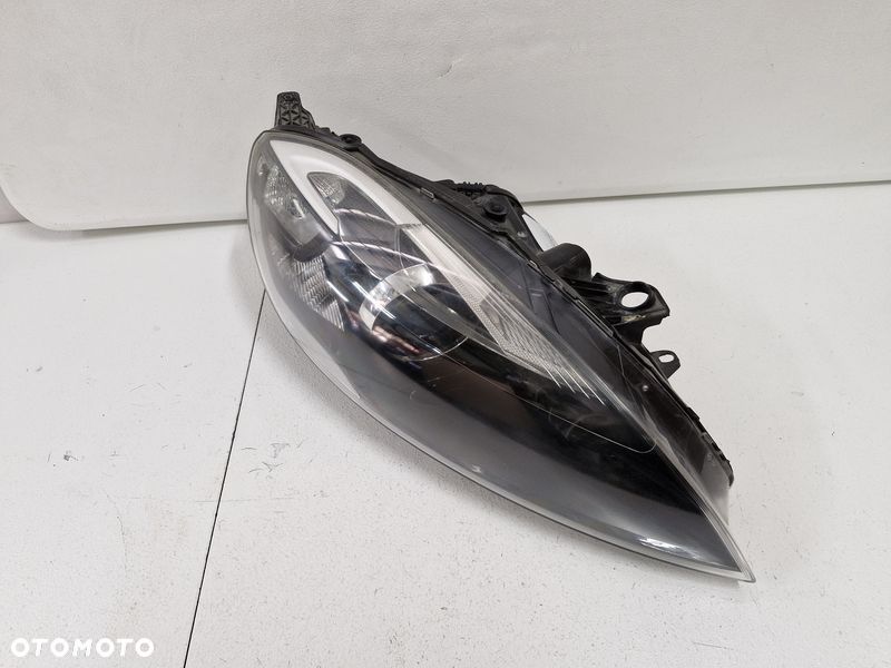 VOLVO V40 II 2 LAMPA REFLEKTOR PRAWY PRZÓD XENON UK 31283335 - 3
