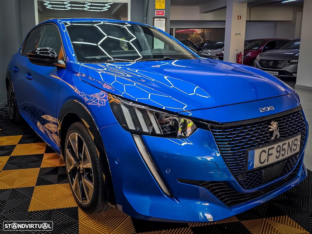 Peugeot e-208 GT Pack - 6