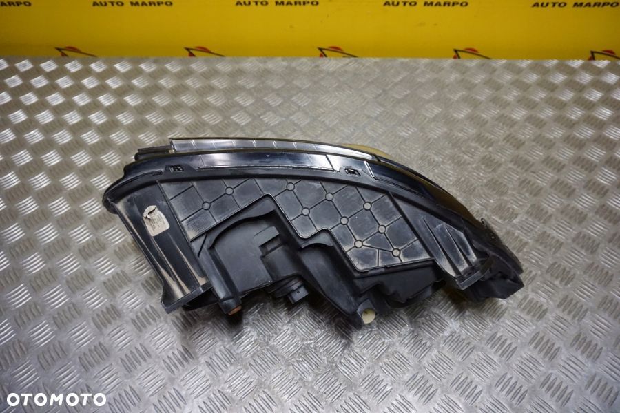 DODGE CHARGER 2022 2023 - REFLEKTOR LAMPA LED PRAWA USA - 6
