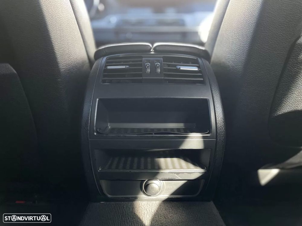 BMW 535 d xDrive Pack M Auto - 29