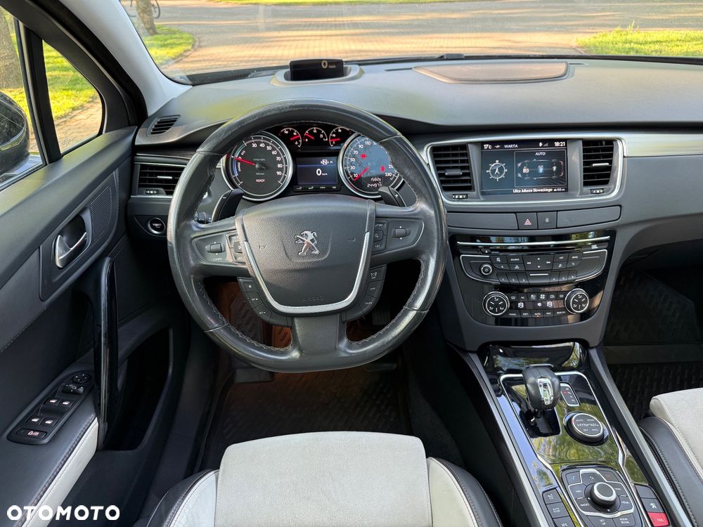 Peugeot 508 RXH Hybrid4 - 33