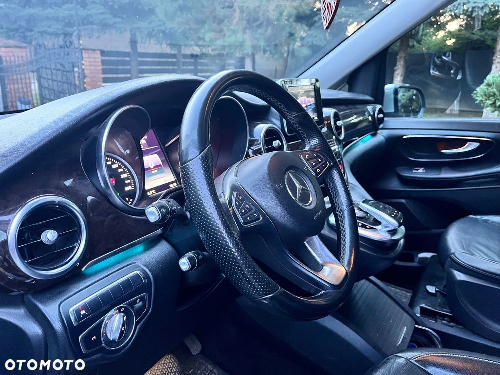 Mercedes-Benz Klasa V 250 (BlueTEC) d Avantgarde 7G-Tronic - 13