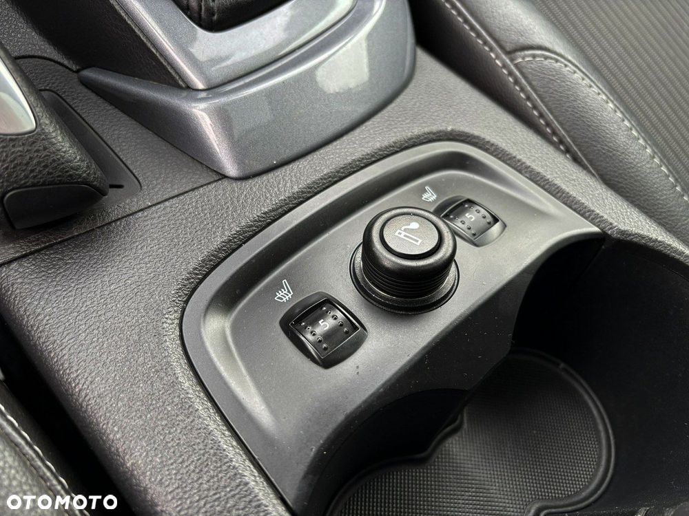 Ford Focus 1.6 EcoBoost Titanium - 24