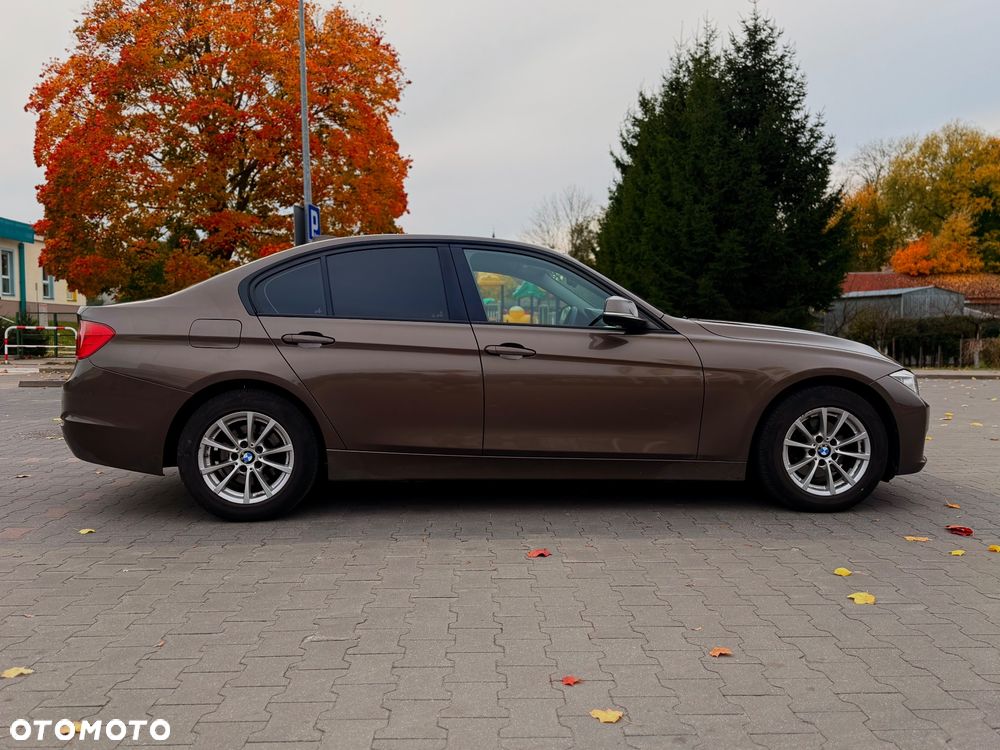 BMW 320I