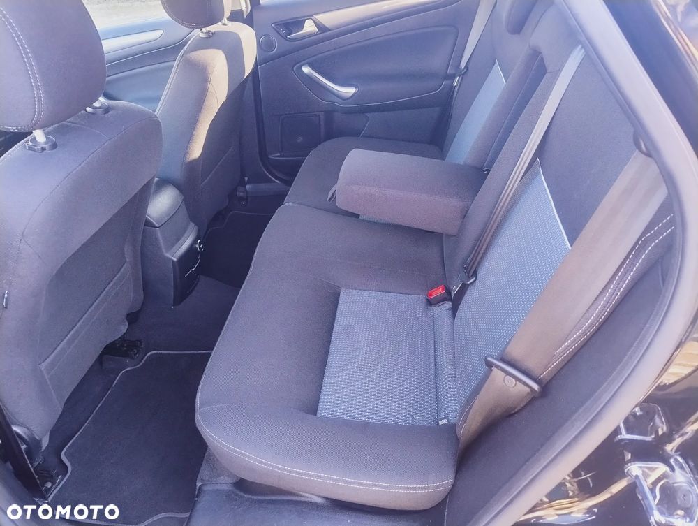 Ford Mondeo 2.0 TDCi Titanium - 13