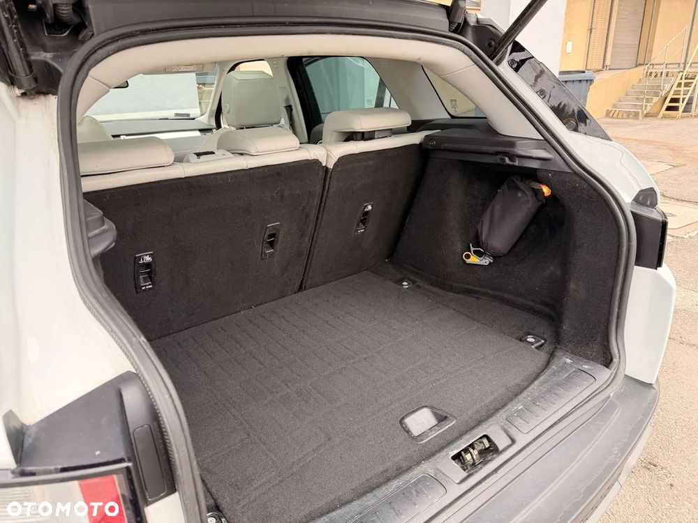 Land Rover Range Rover Evoque - 12