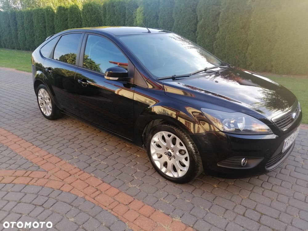 Ford Focus 2009 photo 2