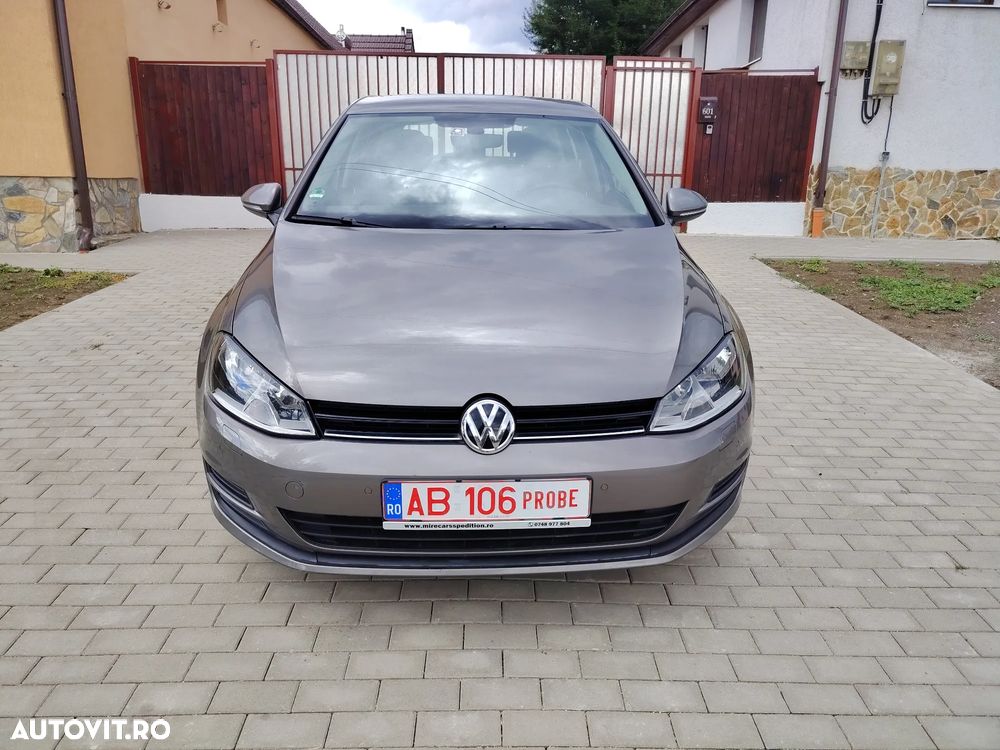Volkswagen Golf 1.6 TDI DPF Trendline - 11
