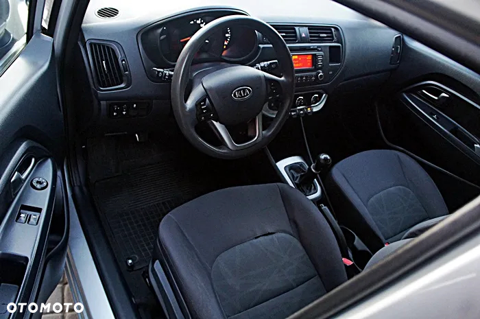 Kia Rio 1.2 Attract - 4