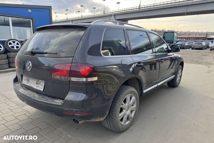 Aripa fata dreapta culoare LR7M Volkswagen VW Touareg generatia 1 7L - 5