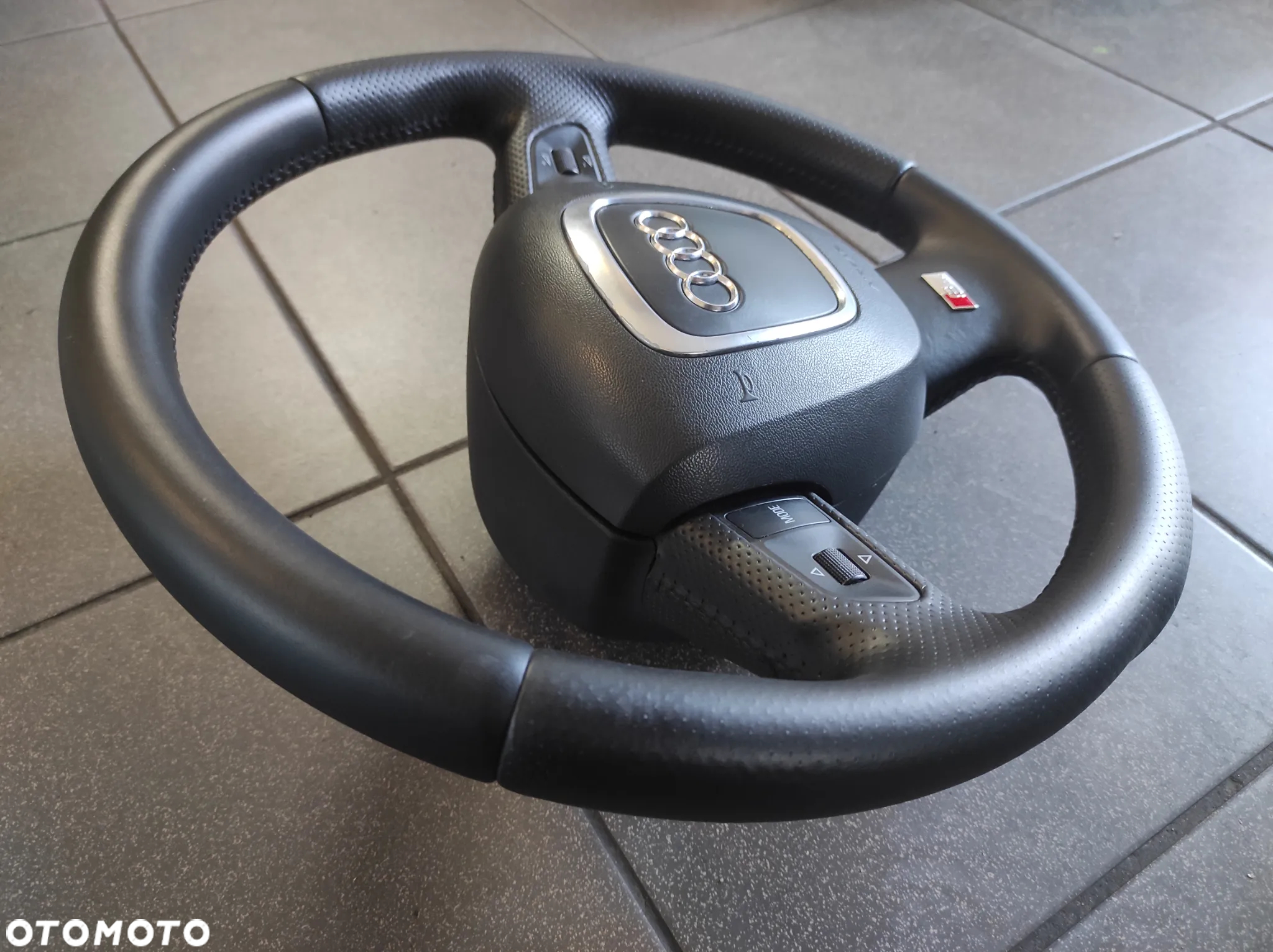 KIEROWNICA 3 RAMIENNA SKÓRZANA SKÓRA S LINE PIKOWANA MULTIFUNKCJA AUDI A3 8P A4 B6 B7 A5 8T A6 C6 Q5 8R Q7 4L WYSYŁKA !!!!! - 4