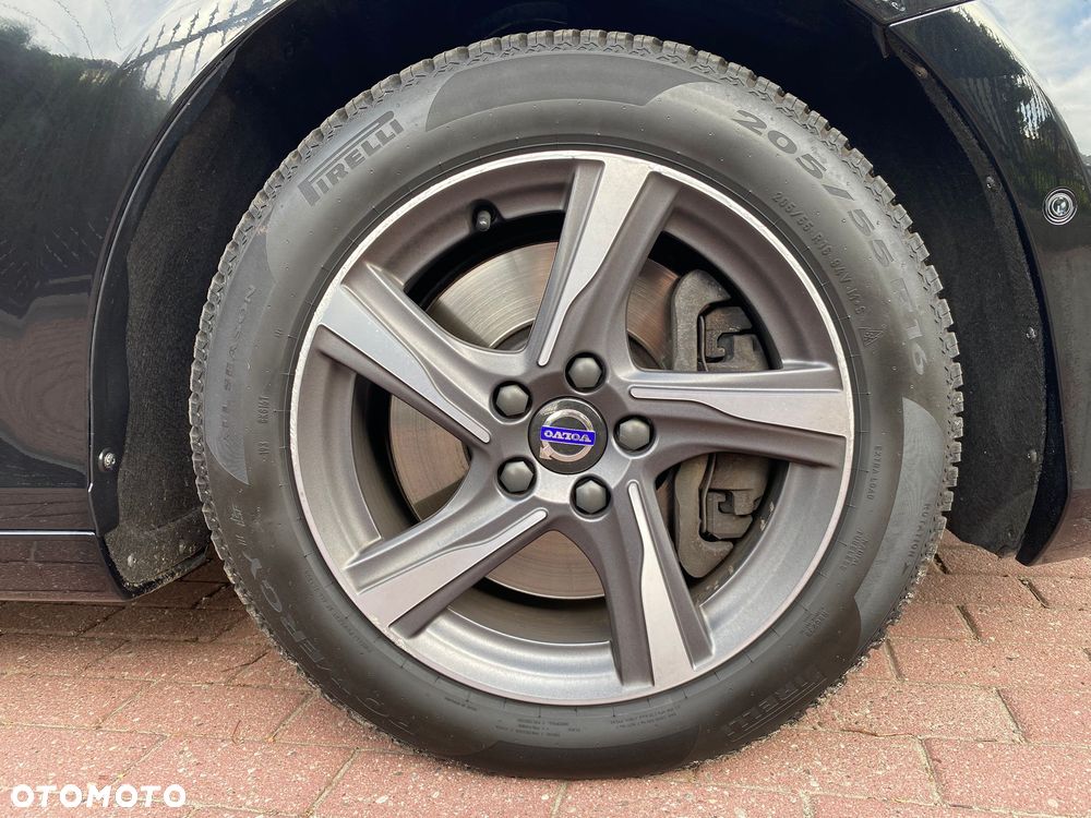 Volvo V40 D3 Geartronic RDesign - 22