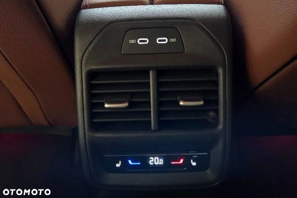 Skoda Superb 2.0 TSI 4x4 L&K DSG - 17