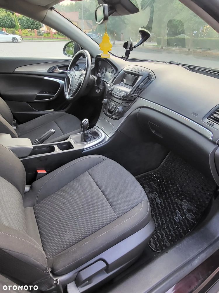 Opel Insignia 2.0 CDTI - 12