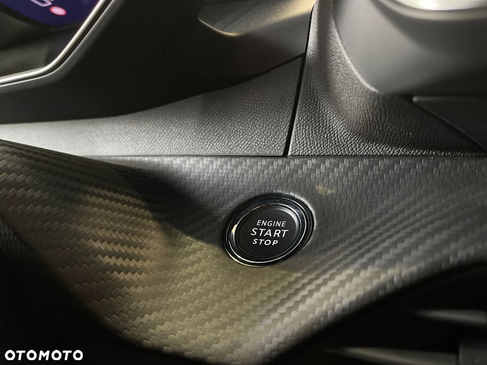Peugeot 208 1.2 mHEV GT - 18